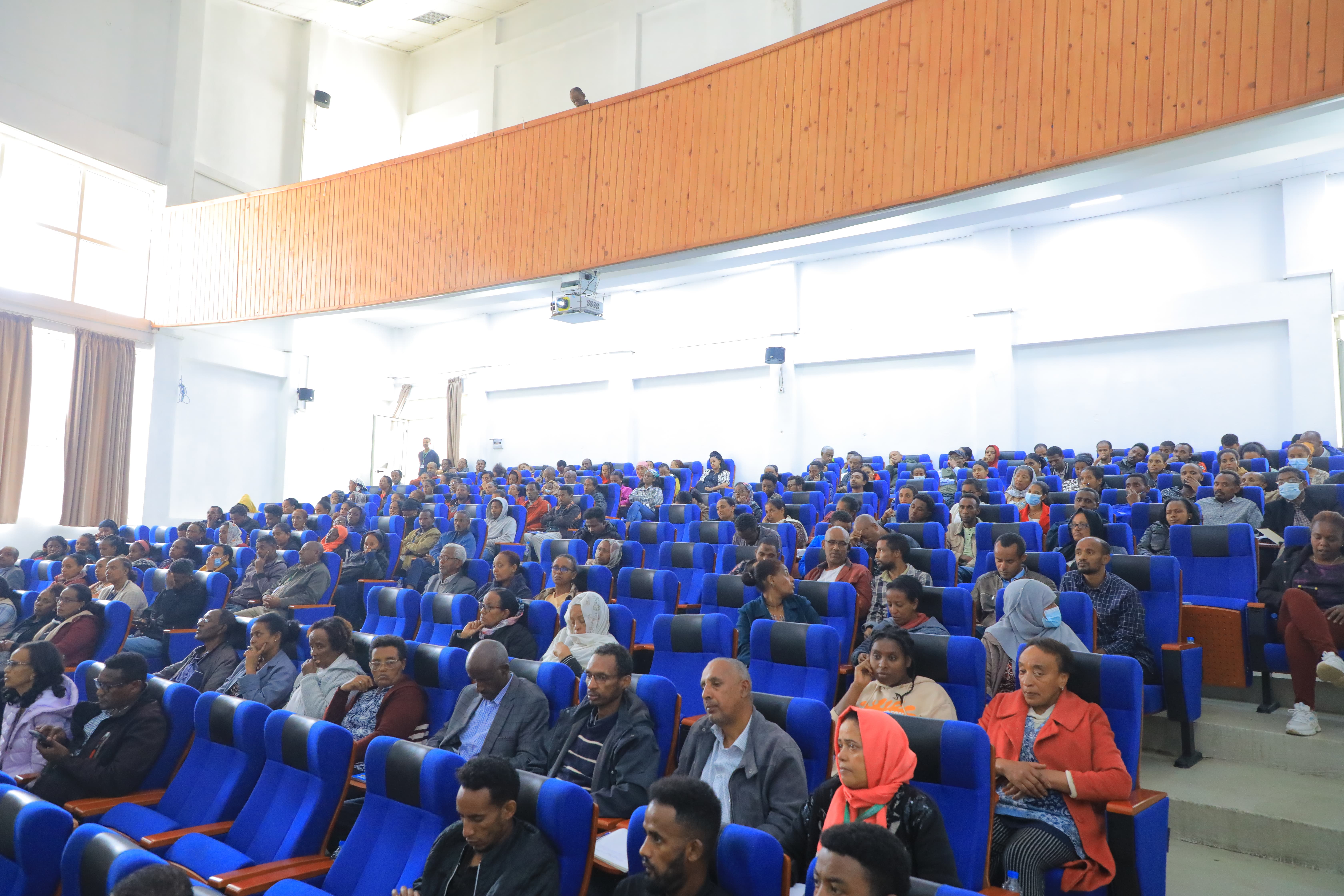 የተቋሙ የዕውቀት ካፌ የማስተዋወቅ ፕሮግራም ተካሄደ 4 1t8a5946