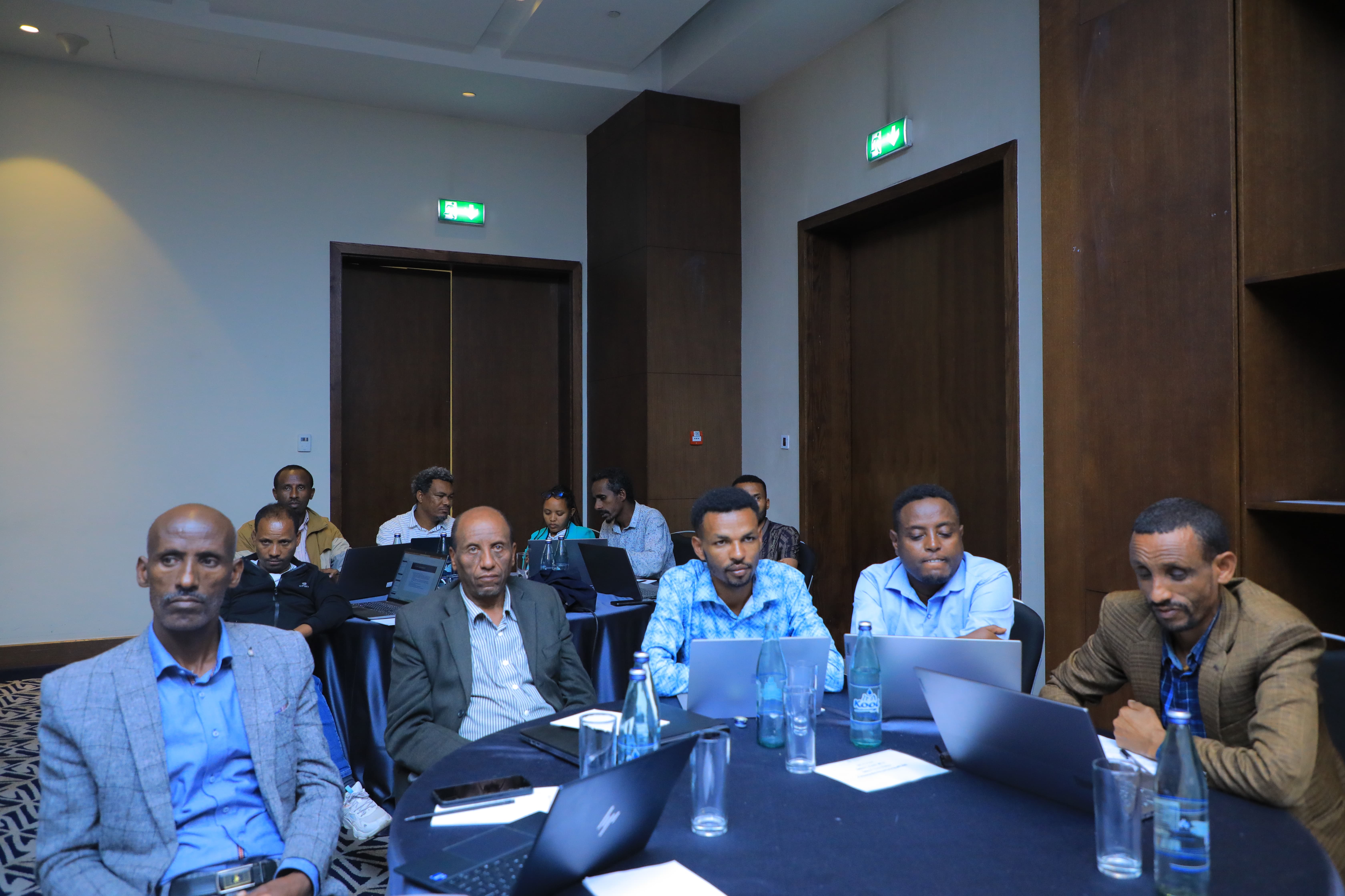 ለተቋሙ ባለሞያዎች መረጃ የማጥራትና የሪፖርት ዝግጅት ክህሎት ለማሳደግ የሚያግዝ ሥልጠና ተሰጠ 4 1t8a7813.jpg