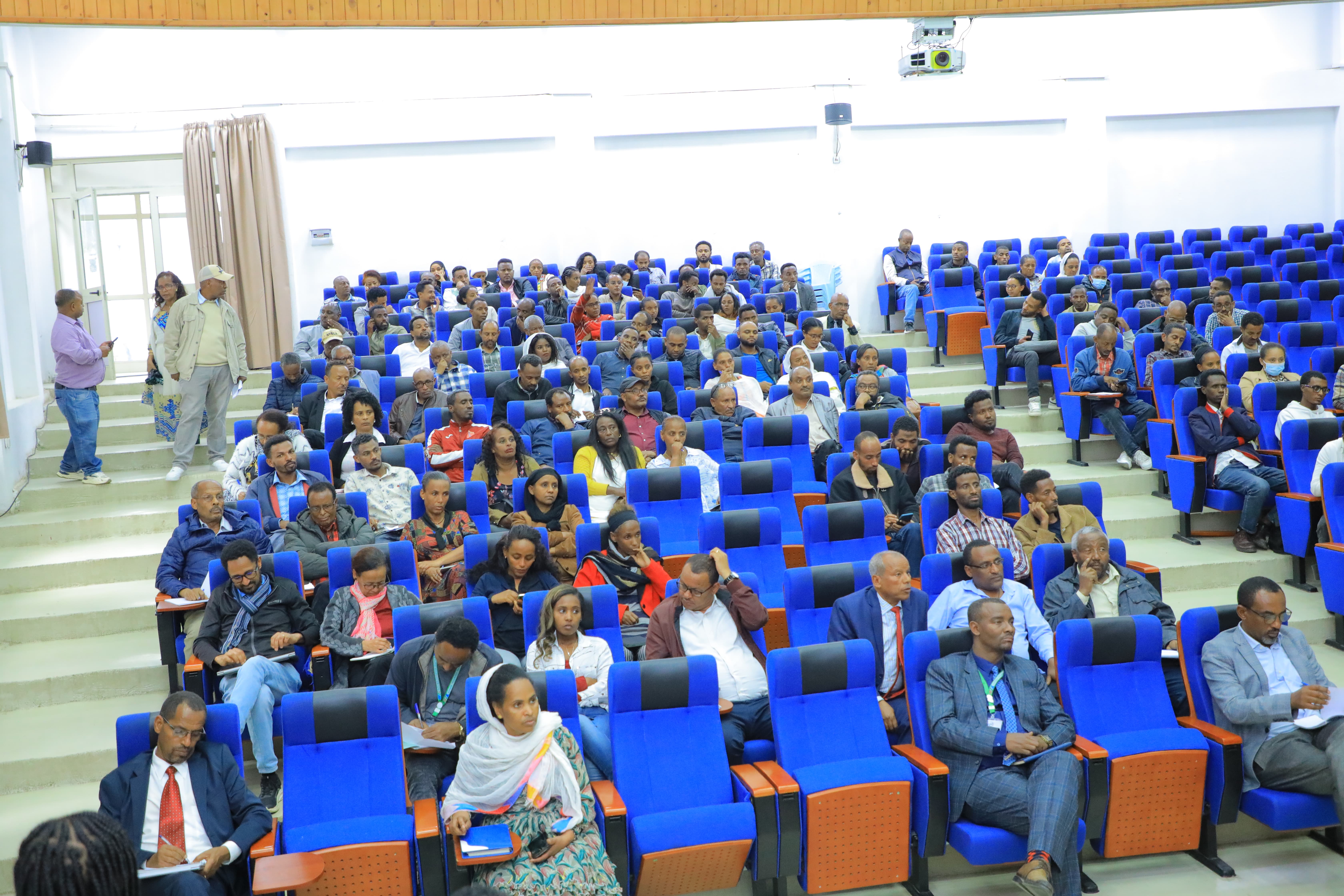 ለመረጃ ሰብሳቢዎች ስልጠና አስተባባሪዎች ኦረንቴሽንና የስራ ስምሪት ተሰጠ 3 1t8a0892.jpg