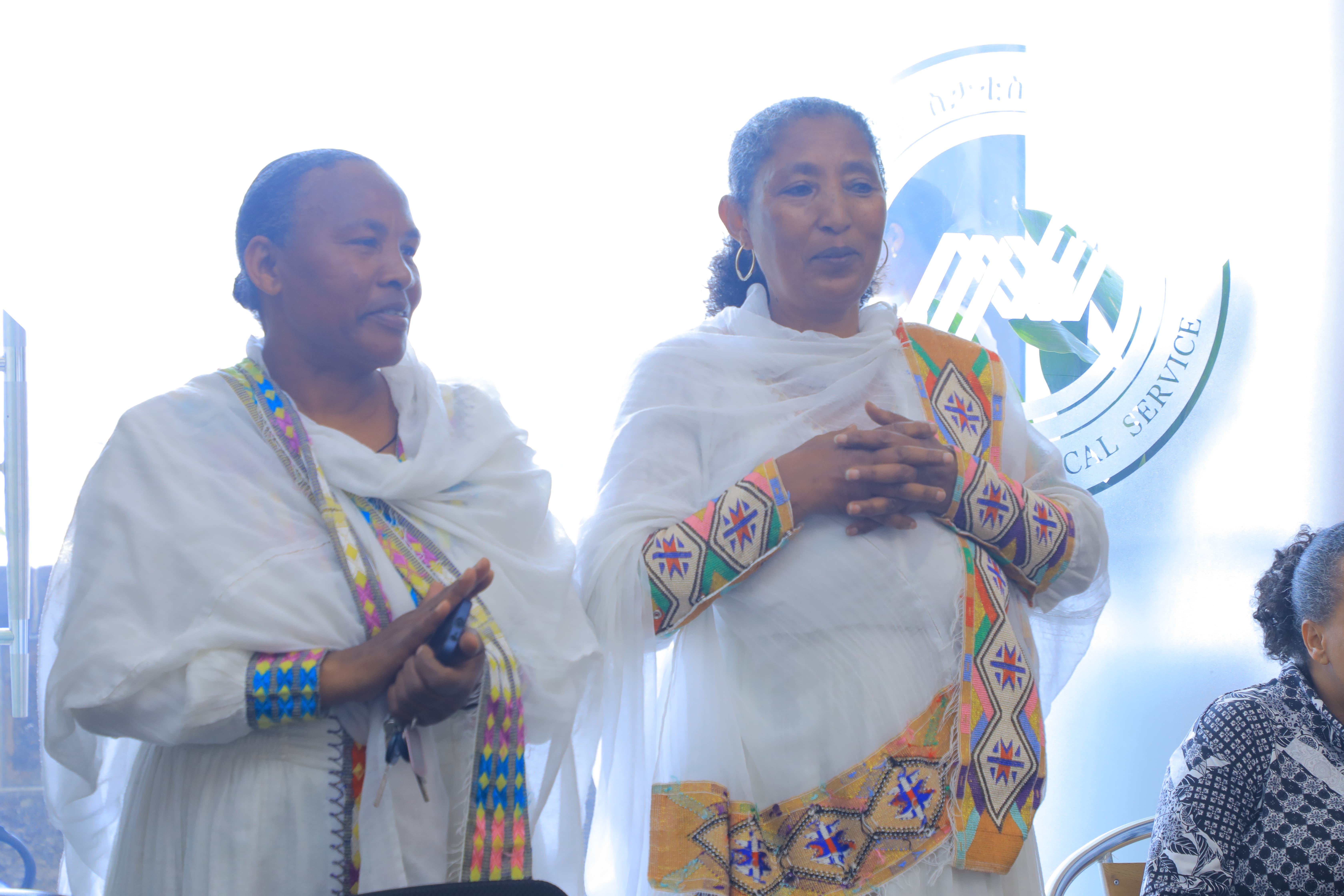 የተቋሙ ድጋፍ ሰጪ ሰራተኞች ተባብረው የተቋሙን ተልዕኮ ለማሳካት የበኩላቸውን እንደሚወጡ ገለፁ 2 1t8a3715