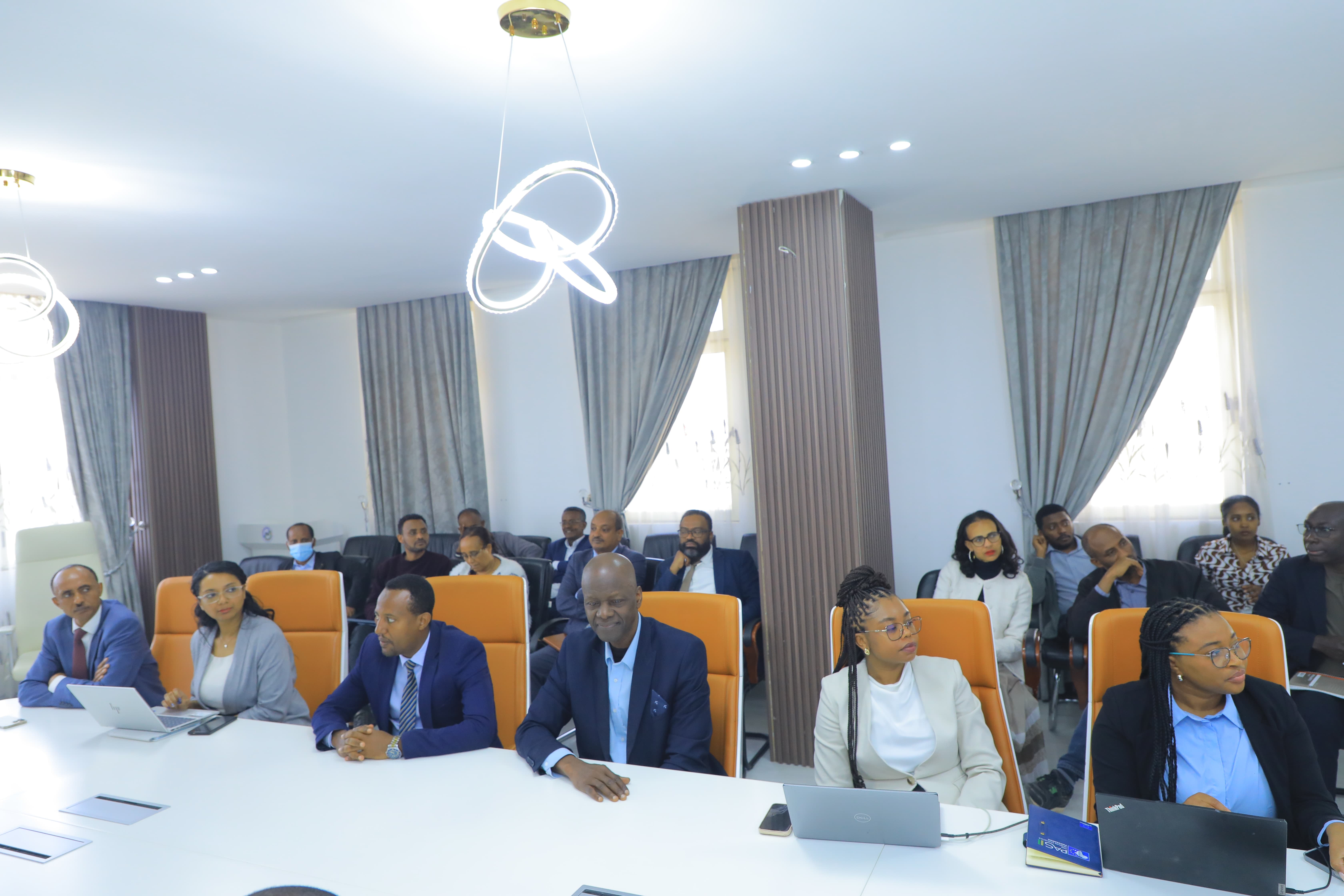 በተቋማቱ መካካል የልምድ ልውውጥ መርሀ-ግብር እየተደረገ ይገኛል 3 1t8a9927