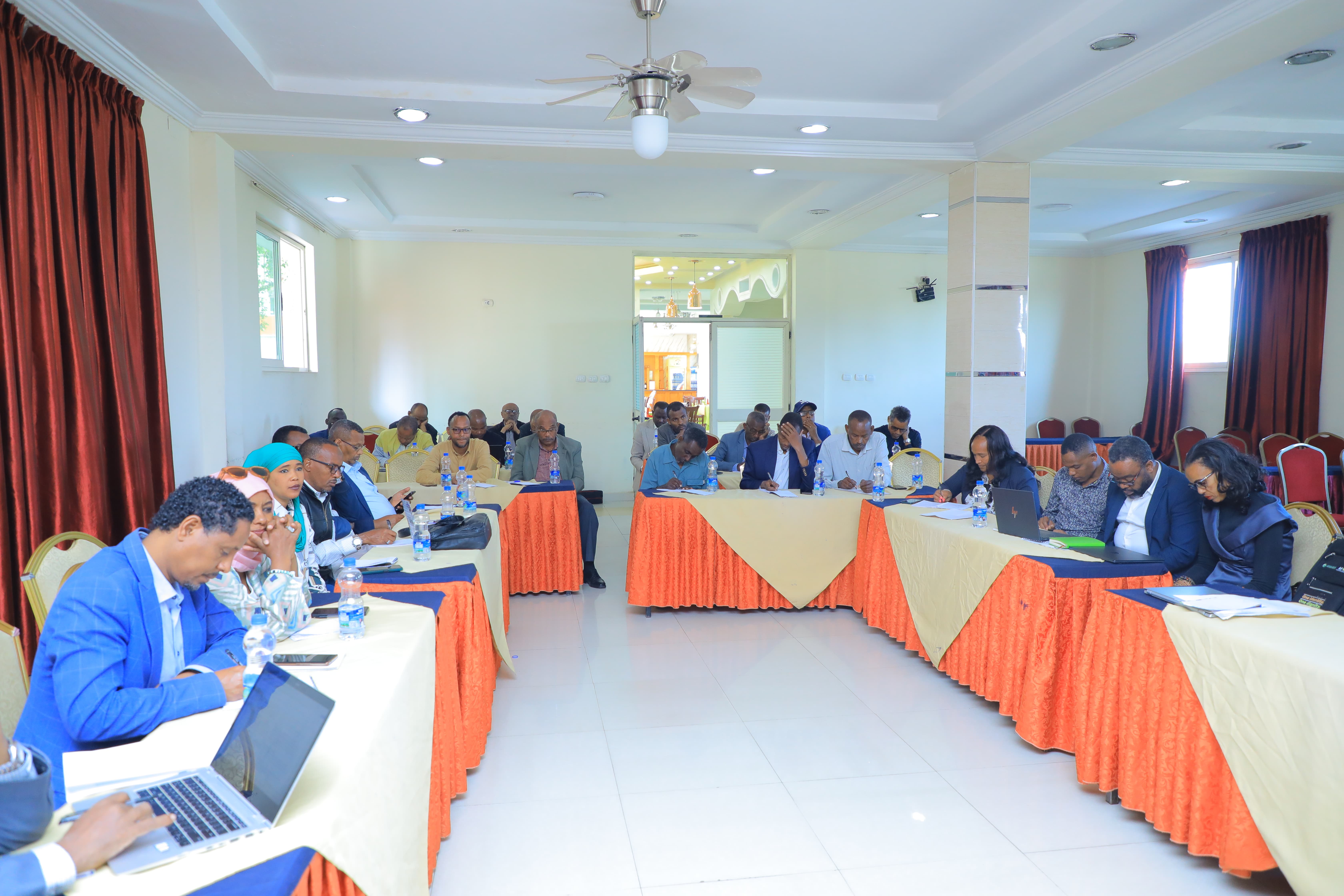 ክልሎች በብሔራዊ ስታቲስቲክስ ስርዓት ረቂቅ አዋጅ ላይ ተወያዩ 9 1t8a4259