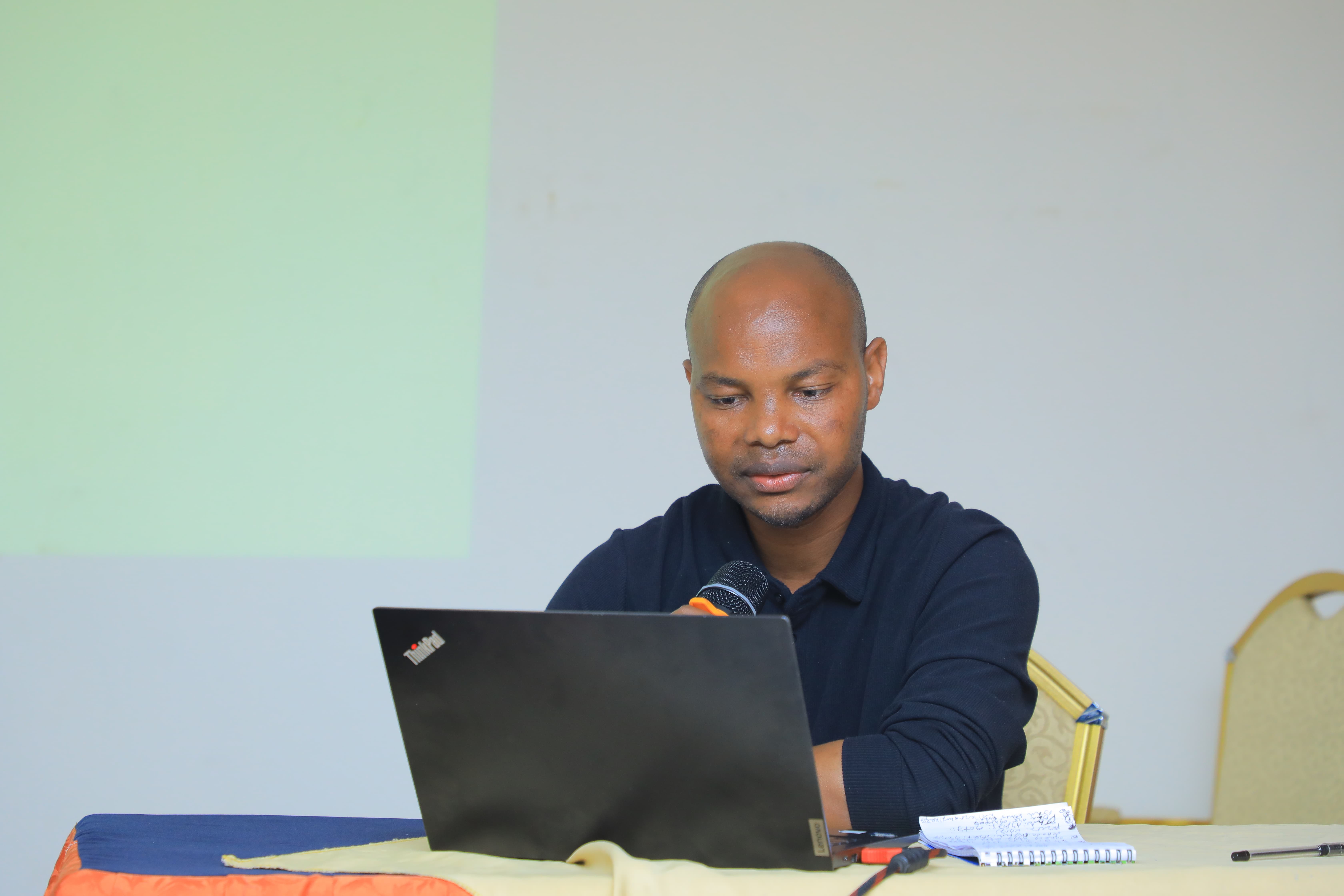 ክልሎች በብሔራዊ ስታቲስቲክስ ስርዓት ረቂቅ አዋጅ ላይ ተወያዩ 7 1t8a4304