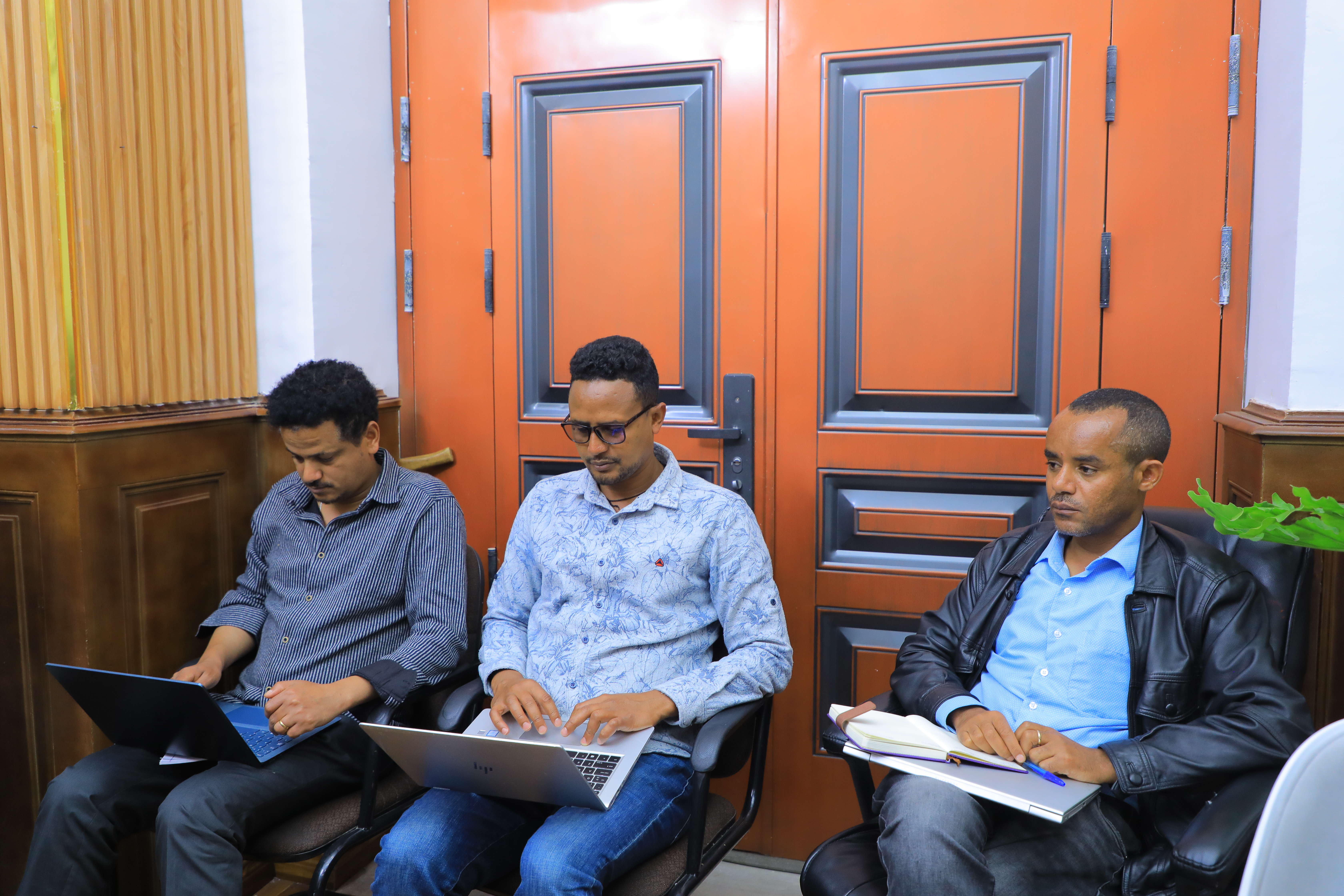 የኢኮኖሚ ድርጅቶች ቆጠራ የመጀመሪያ ዙር አፈፃፀምና የሁለተኛ ዙር ቆጠራ ዝግጅት ላይ ከባለድርሻ አካላት ጋር ውይይት ተደረገ 5 1t8a7410