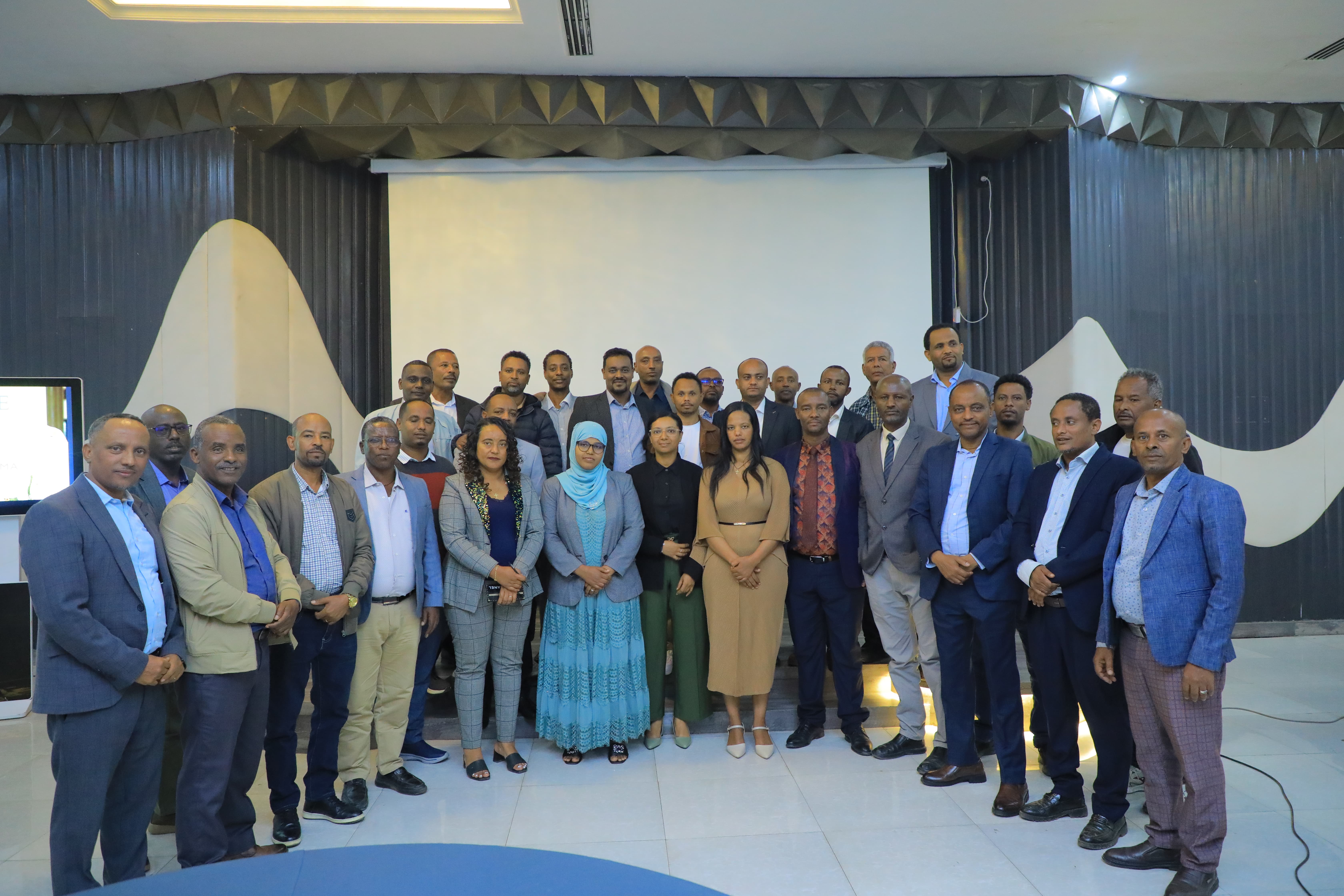 የሁለተኛ ምዕራፍ የኢኮኖሚ ድርጅቶች ቆጠራ የቅድመ አሰልጣኞች ስልጠና እየተሰጠ ይገኛል 7 1t8a7674 3