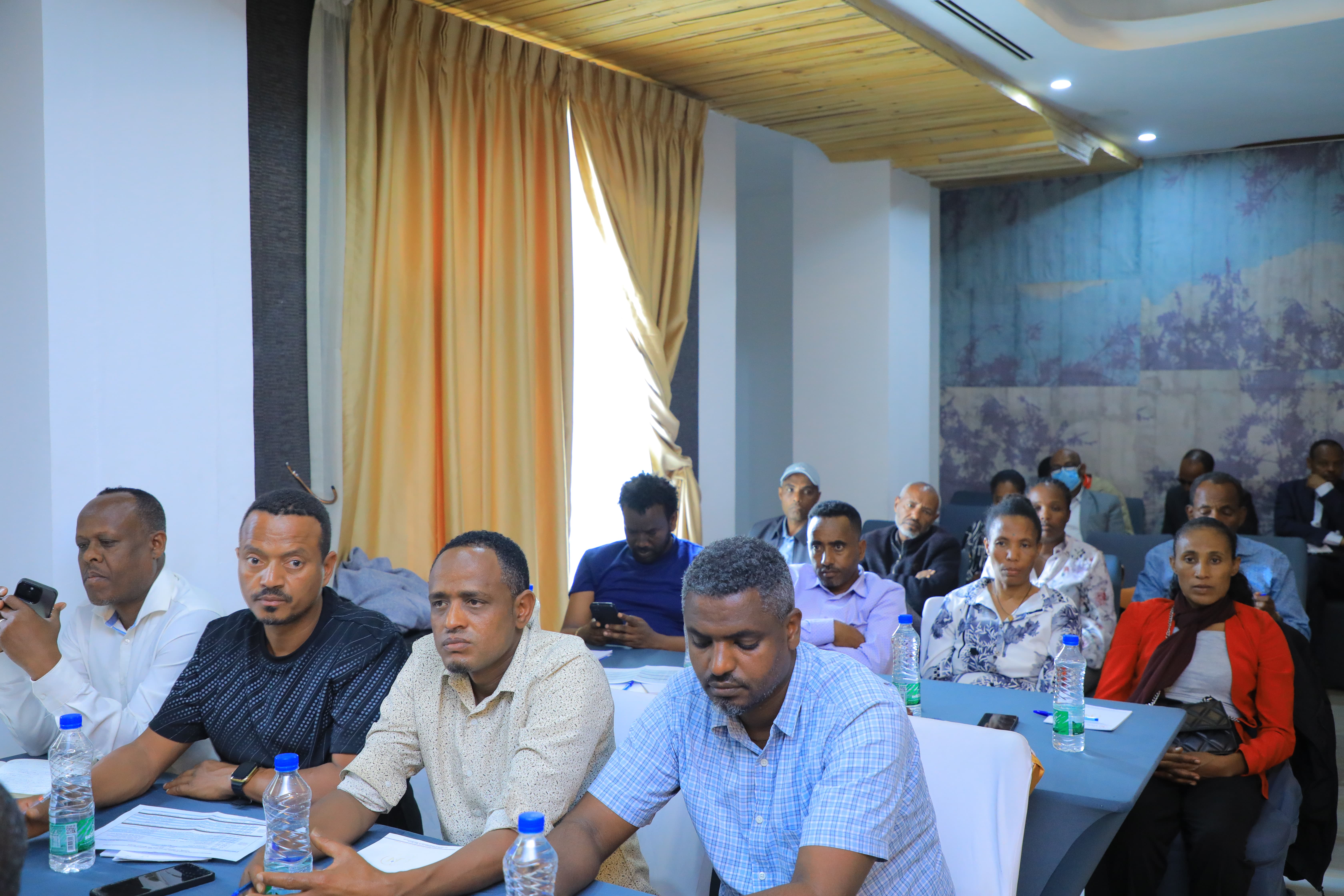 የአስተዳደራዊ መረጃዎች ጥራትና ተደራሽነትን ለማረጋገጥ የሚያስችል የግንዛቤ ማስጨበጫ ስልጠና እየተሰጠ ይገኛል 9 1t8a7781