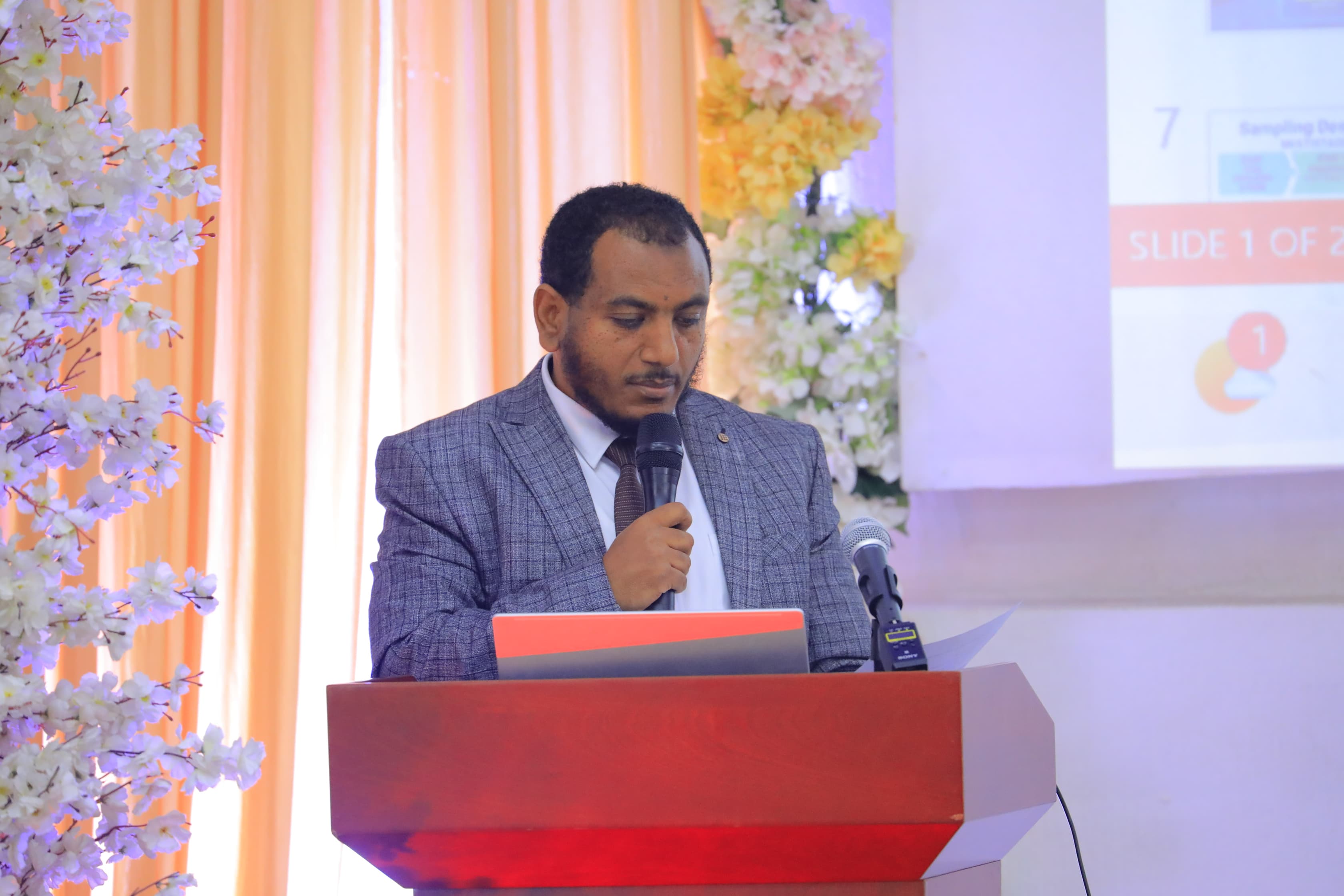 በተቋሙ የስራ አፈፃፀምና ቀጣይ የስራ አቅጣጫዎች ላይ ውይይት ተደረገ 2 t8a3482